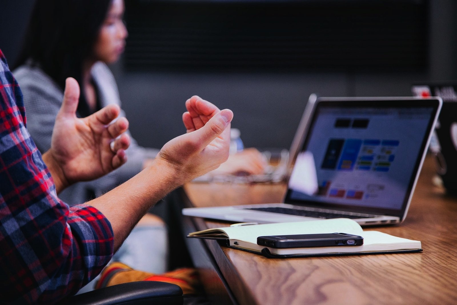 How to Find the Right Consulting Firm - iBridgeLLC